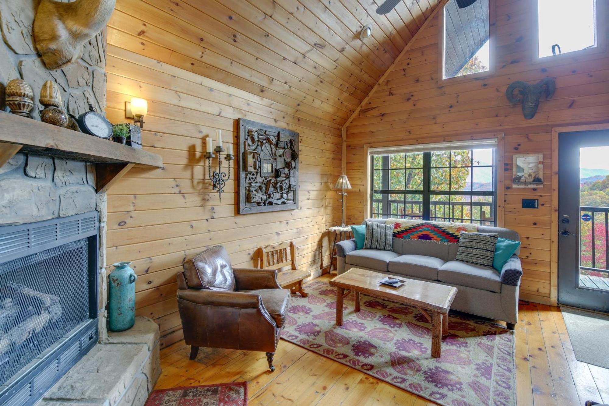 Above And Beyond Pigeon Forge Cabin With Prime Views! エクステリア 写真