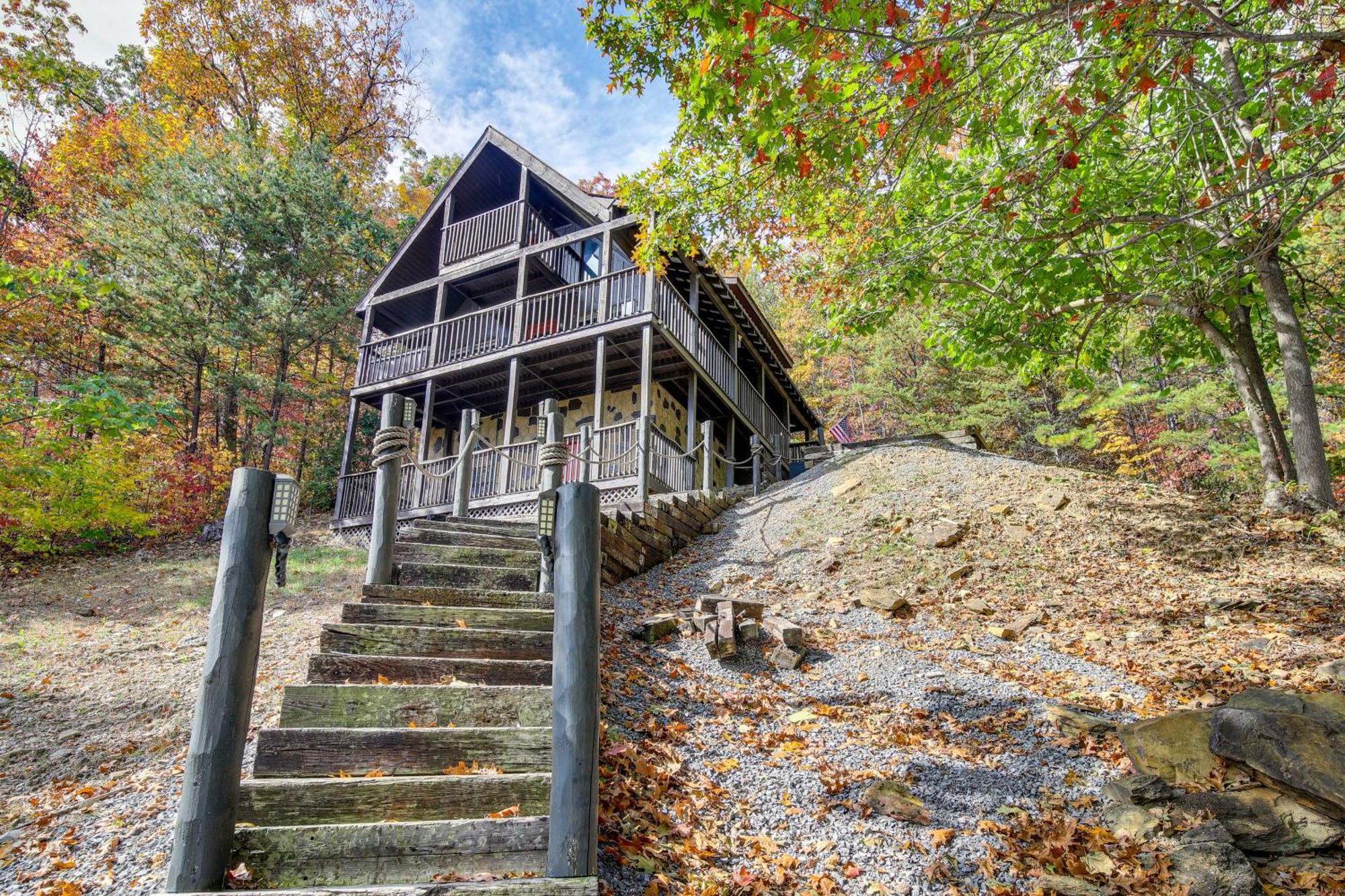 Above And Beyond Pigeon Forge Cabin With Prime Views! エクステリア 写真